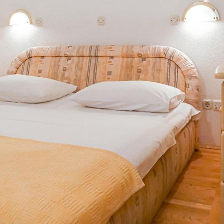 One Bedroom Apartment With Terrace And Seaview - B سيفيد المظهر الخارجي الصورة