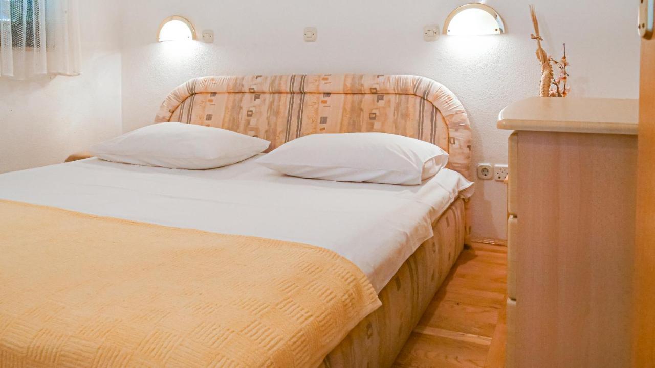 One Bedroom Apartment With Terrace And Seaview - B سيفيد المظهر الخارجي الصورة