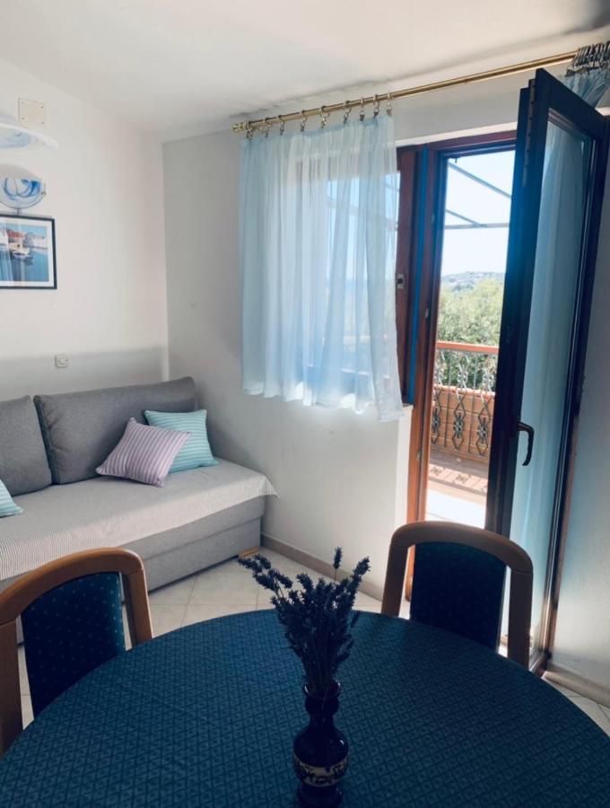 One Bedroom Apartment With Terrace And Seaview - B سيفيد المظهر الخارجي الصورة