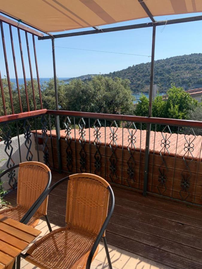 One Bedroom Apartment With Terrace And Seaview - B سيفيد المظهر الخارجي الصورة